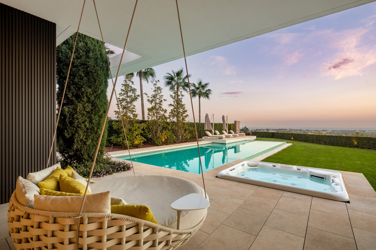 Se vende Villa - Chalet de 6 dormitorios en Costa Del Sol, Málaga, España