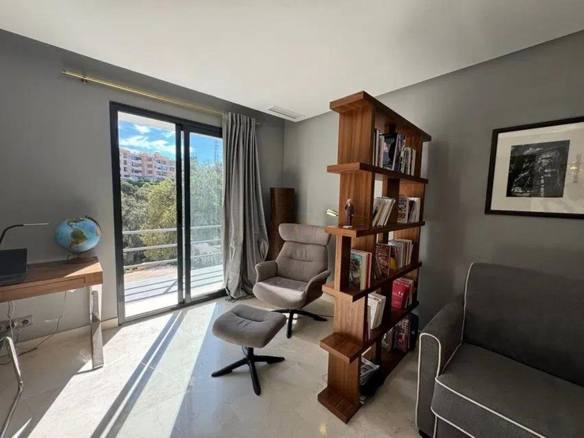 Se vende Villa - Chalet de 4 dormitorios en Costa Del Sol, Málaga, España