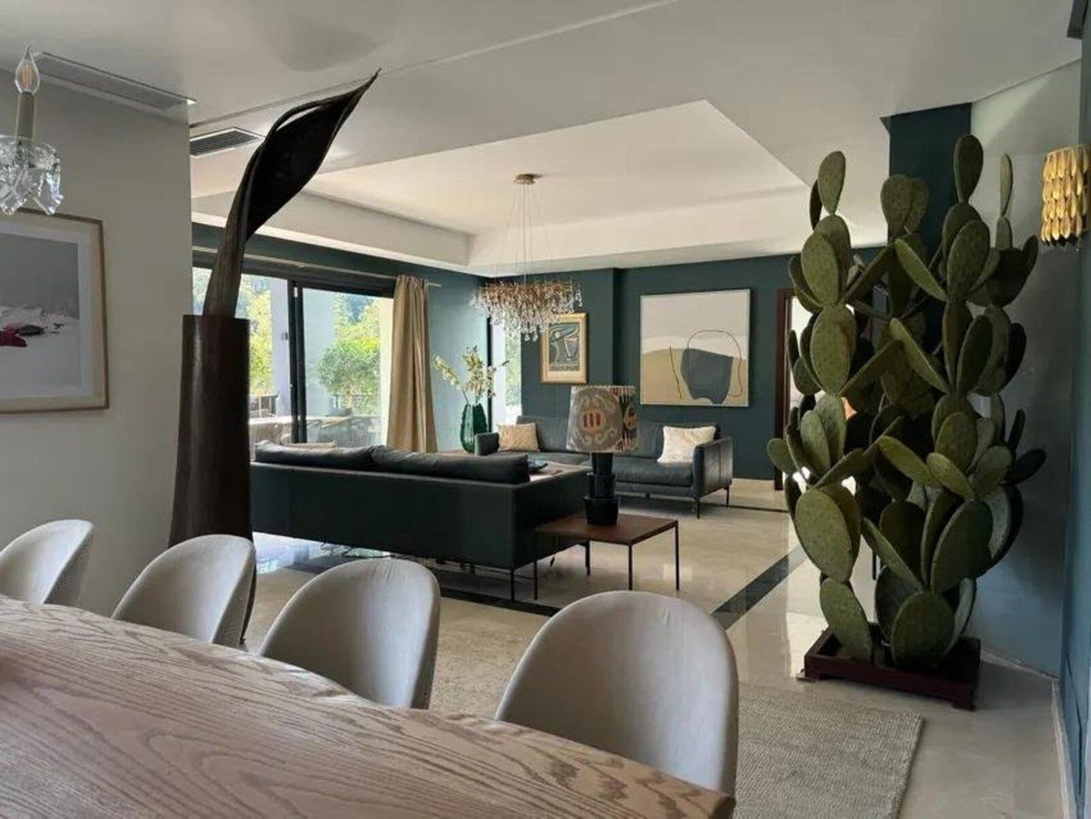 Se vende Villa - Chalet de 4 dormitorios en Costa Del Sol, Málaga, España