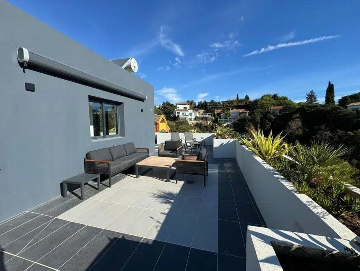 Se vende Villa - Chalet de 4 dormitorios en Costa Del Sol, Málaga, España