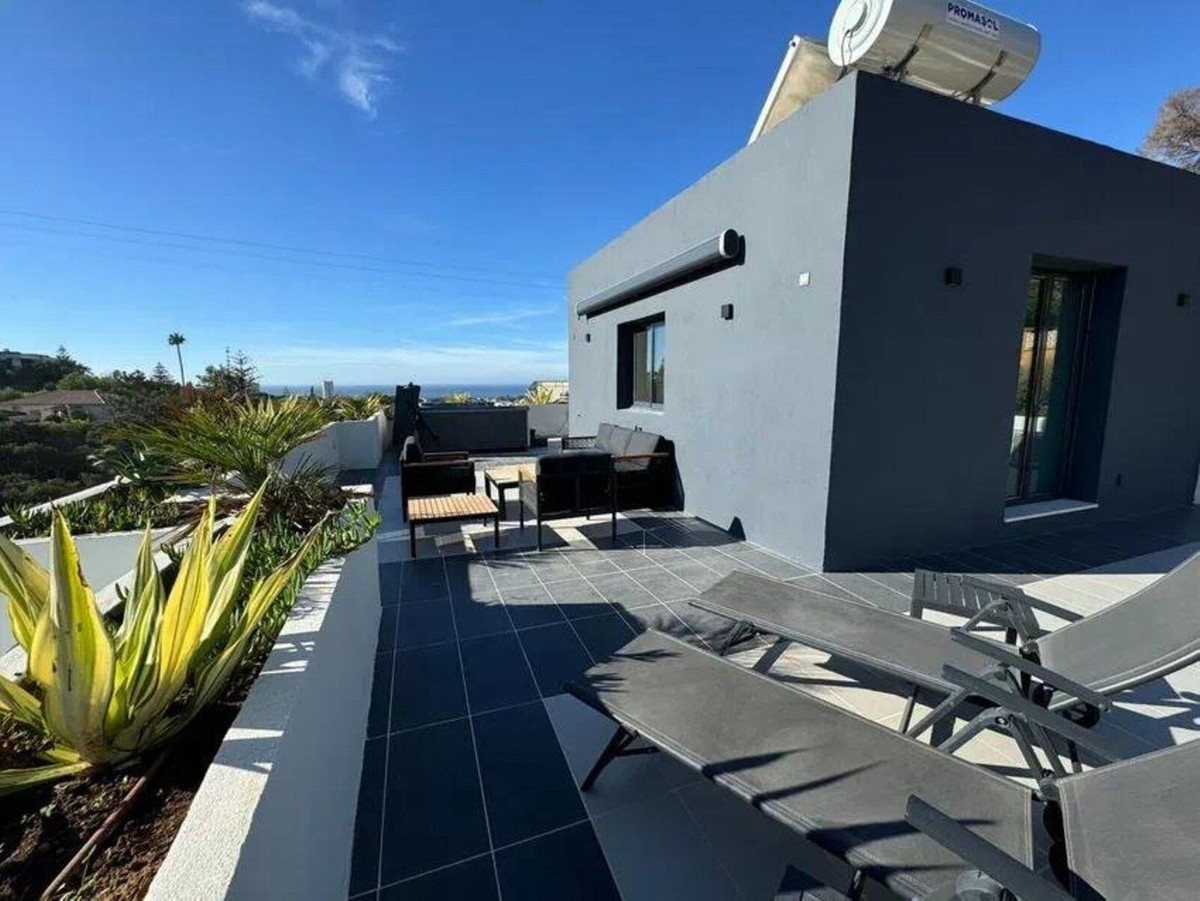 Se vende Villa - Chalet de 4 dormitorios en Costa Del Sol, Málaga, España