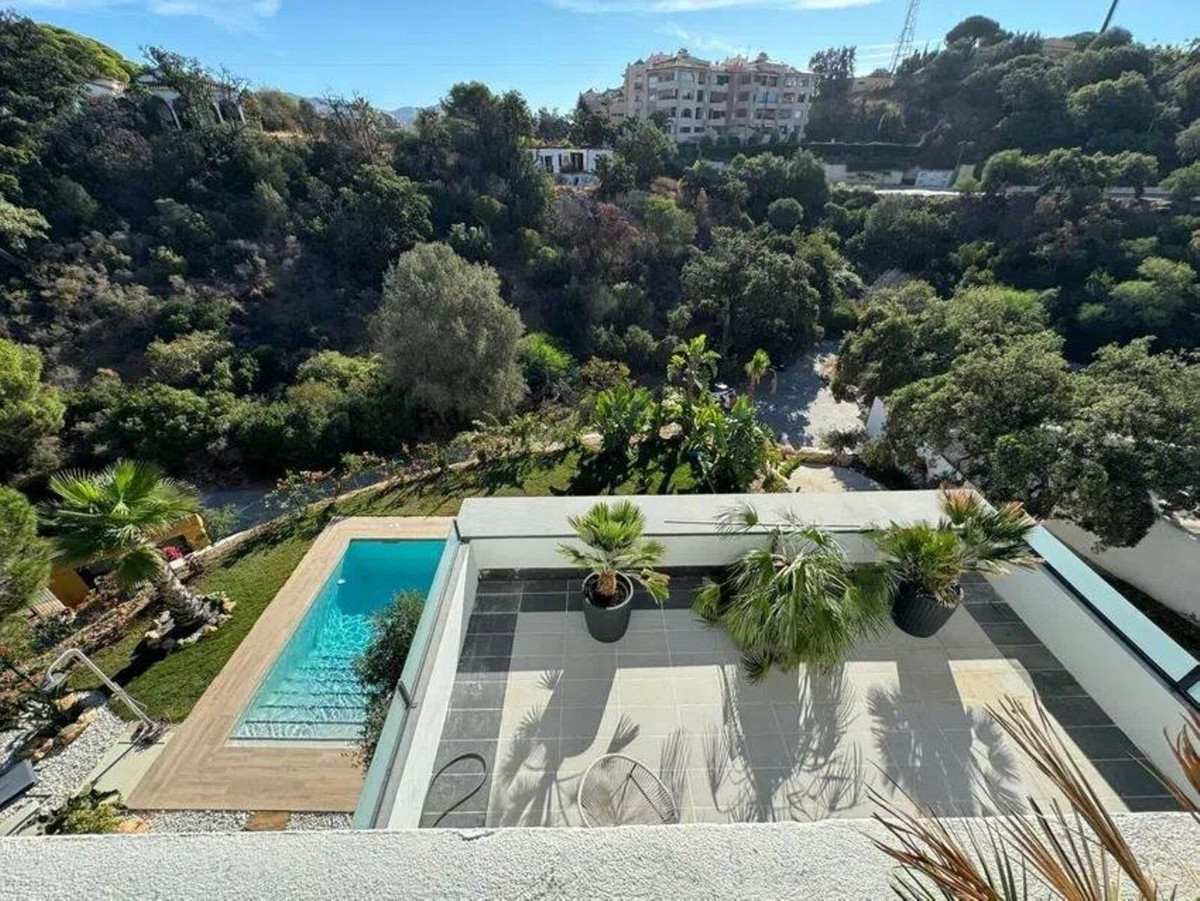 Se vende Villa - Chalet de 4 dormitorios en Costa Del Sol, Málaga, España