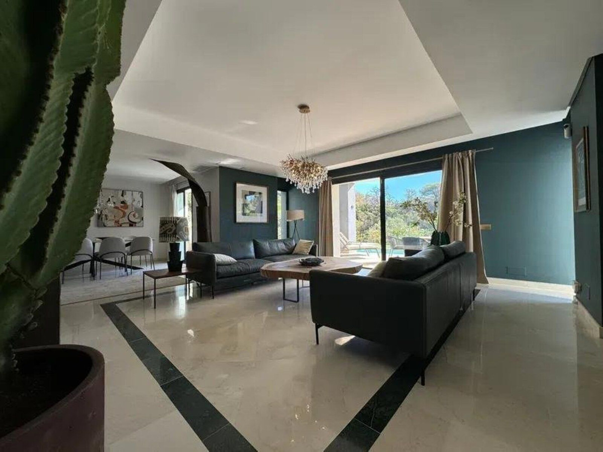 Se vende Villa - Chalet de 4 dormitorios en Costa Del Sol, Málaga, España