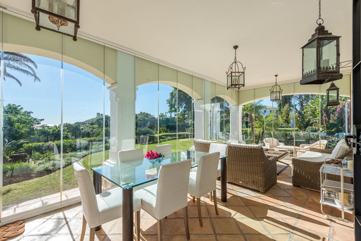 Se vende Villa - Chalet de 5 dormitorios en Costa Del Sol, Málaga, España