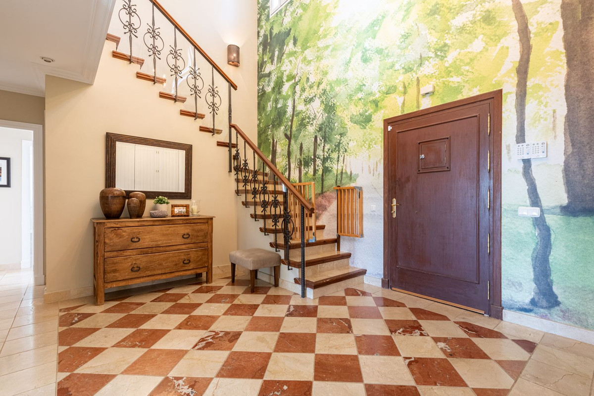 Se vende Villa - Chalet de 5 dormitorios en Costa Del Sol, Málaga, España