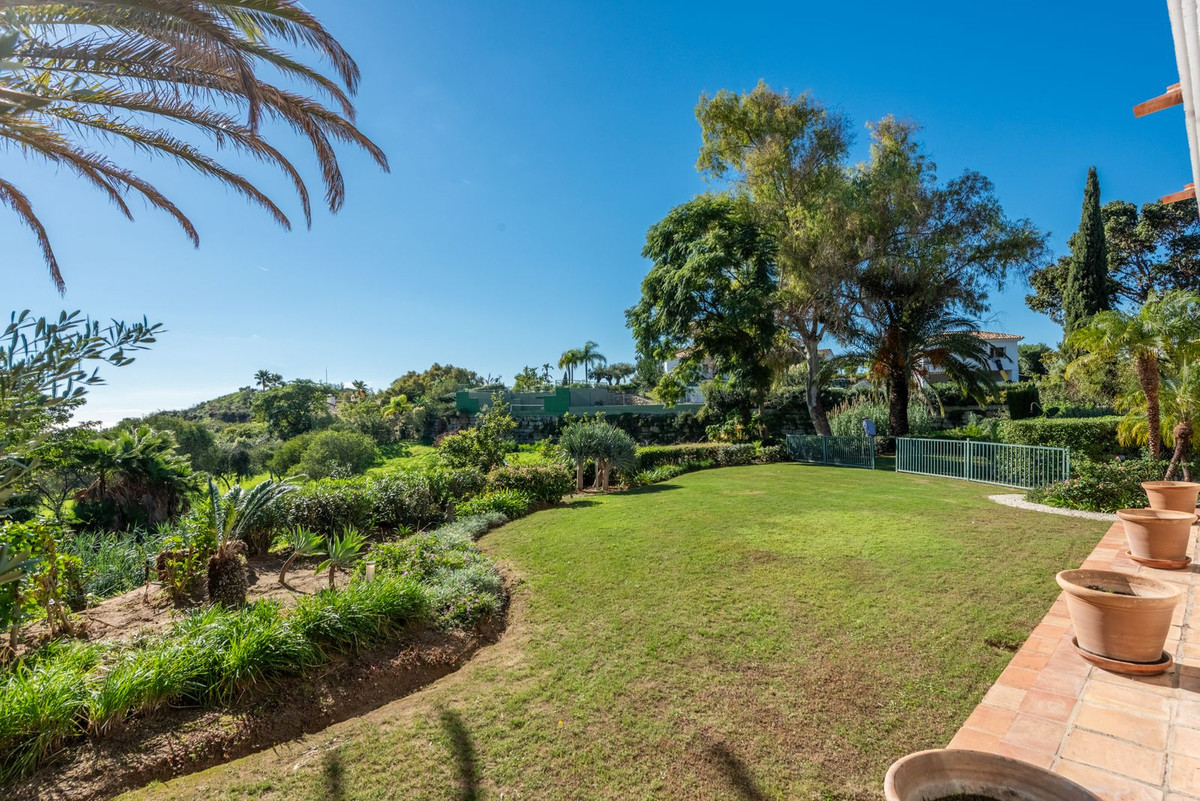 Se vende Villa - Chalet de 5 dormitorios en Costa Del Sol, Málaga, España