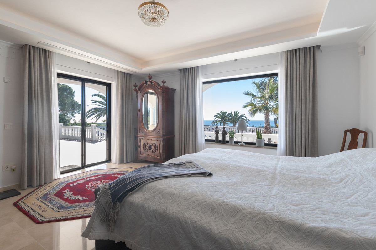 Se vende Villa - Chalet de 3 dormitorios en Costa Del Sol, Málaga, España