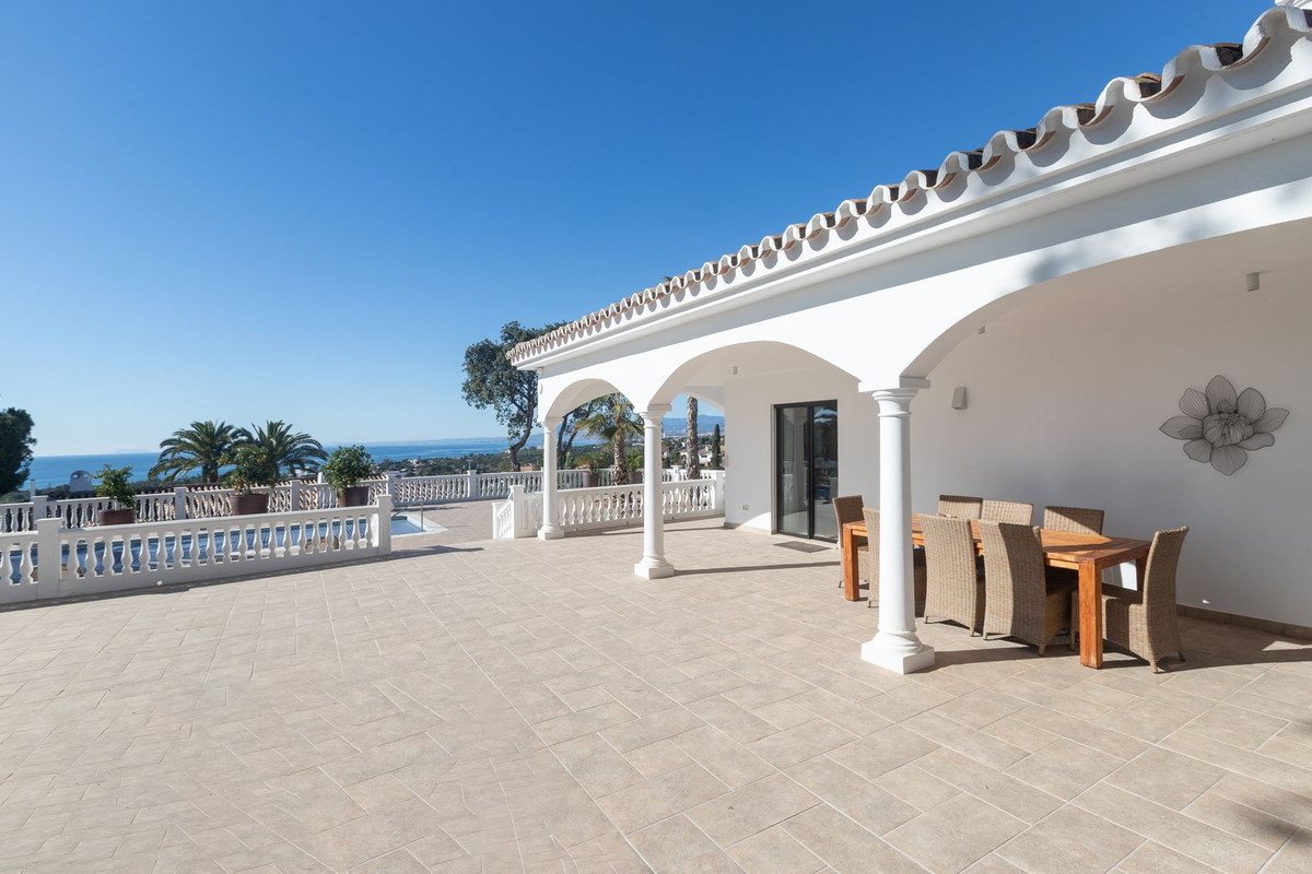 Se vende Villa - Chalet de 3 dormitorios en Costa Del Sol, Málaga, España