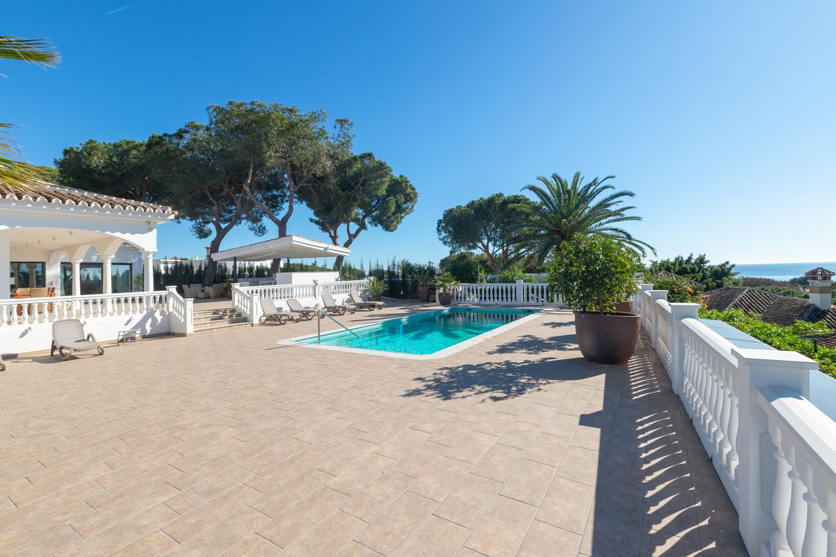 Se vende Villa - Chalet de 3 dormitorios en Costa Del Sol, Málaga, España