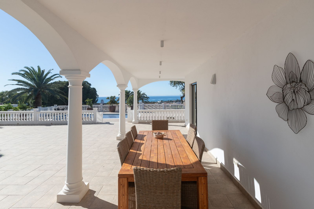 Se vende Villa - Chalet de 3 dormitorios en Costa Del Sol, Málaga, España