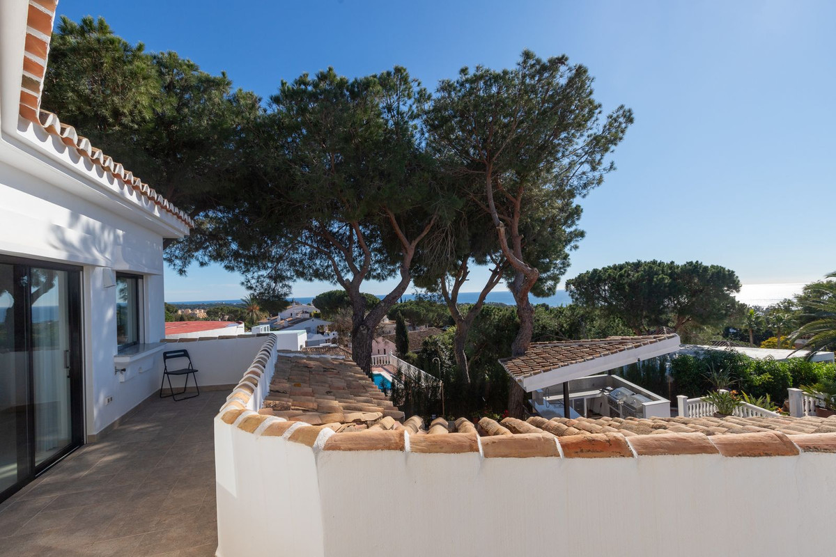 Se vende Villa - Chalet de 3 dormitorios en Costa Del Sol, Málaga, España
