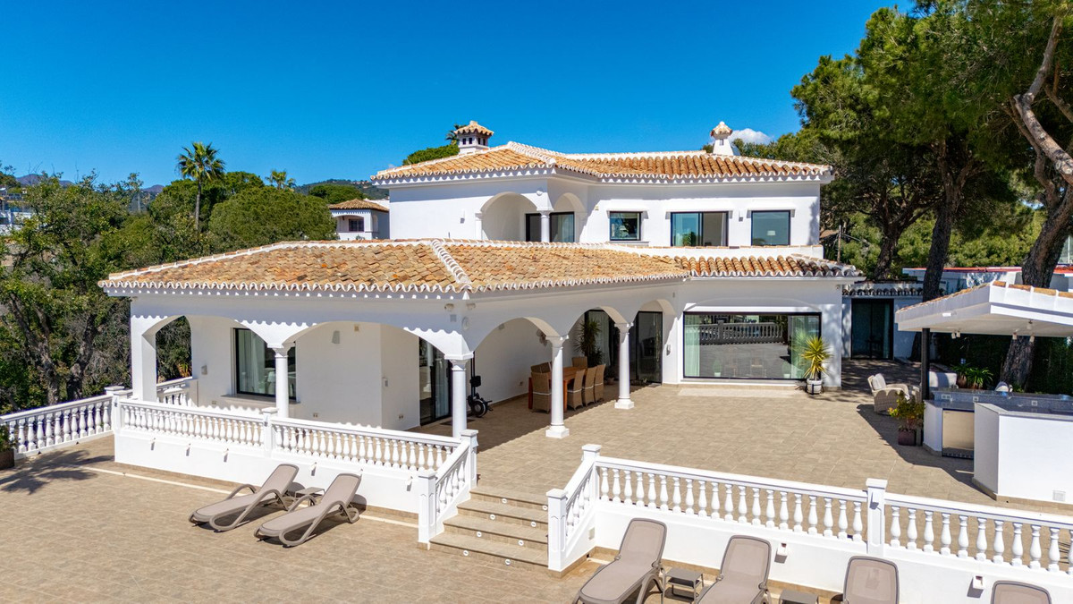 Se vende Villa - Chalet de 3 dormitorios en Costa Del Sol, Málaga, España