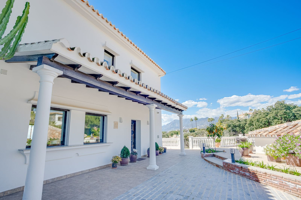 Se vende Villa - Chalet de 3 dormitorios en Costa Del Sol, Málaga, España