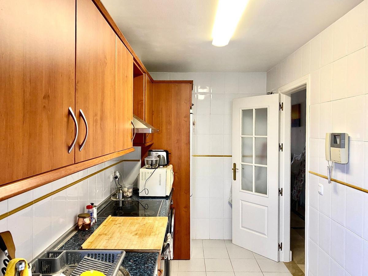 Se vende Apartamento Planta Media de 2 dormitorios en Costa Del Sol, Málaga, España