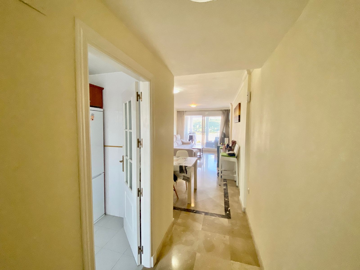 Se vende Apartamento Planta Media de 2 dormitorios en Costa Del Sol, Málaga, España