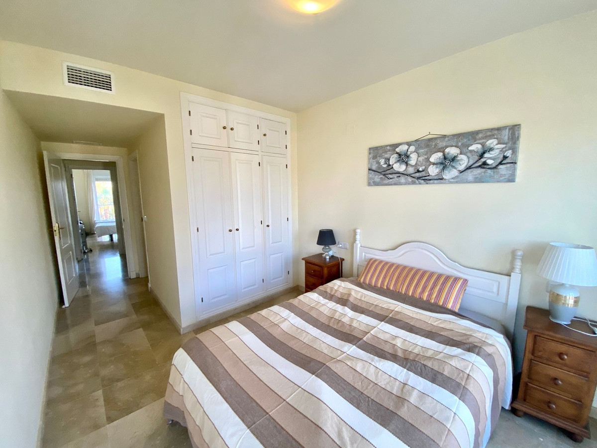Se vende Apartamento Planta Media de 2 dormitorios en Costa Del Sol, Málaga, España