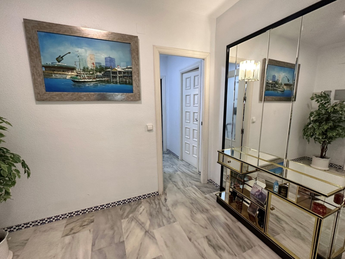 3 Bed Apartment for sale in Fuengirola Costa Del Sol, Málaga, Spain