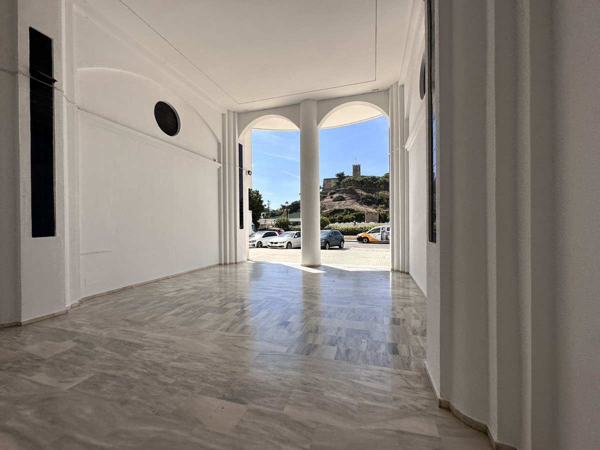 3 Bed Apartment for sale in Fuengirola Costa Del Sol, Málaga, Spain
