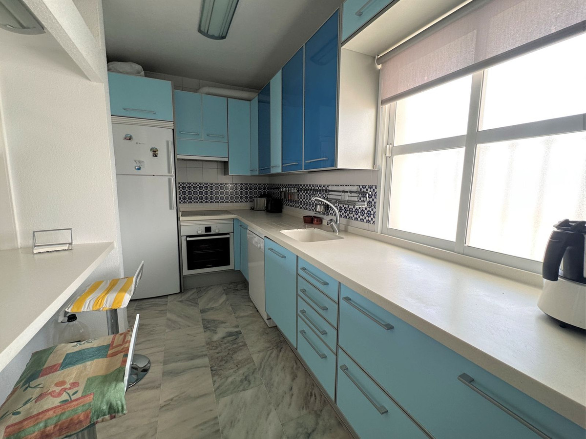 3 Bed Apartment for sale in Fuengirola Costa Del Sol, Málaga, Spain