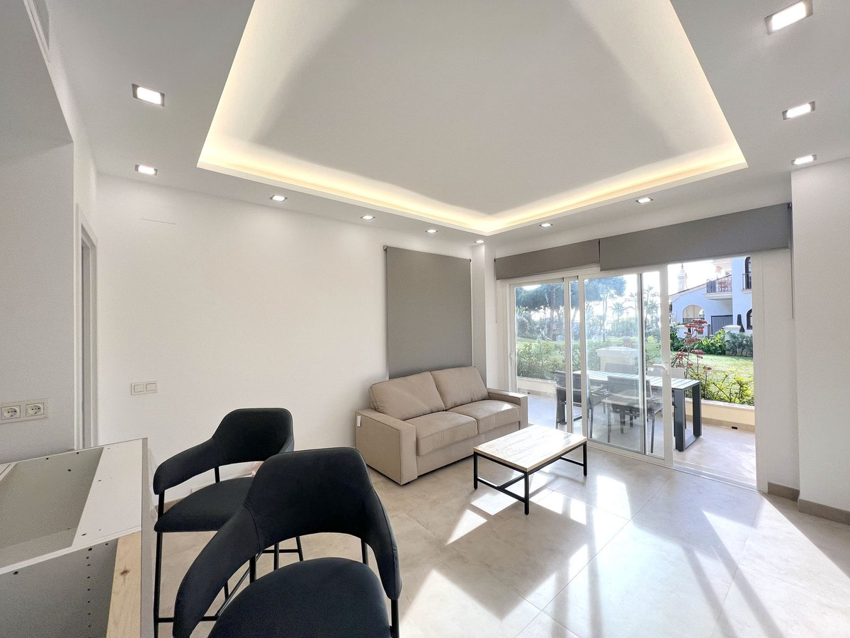 2 Bed Apartment for sale in Puerto Banús Costa Del Sol, Málaga, Spain