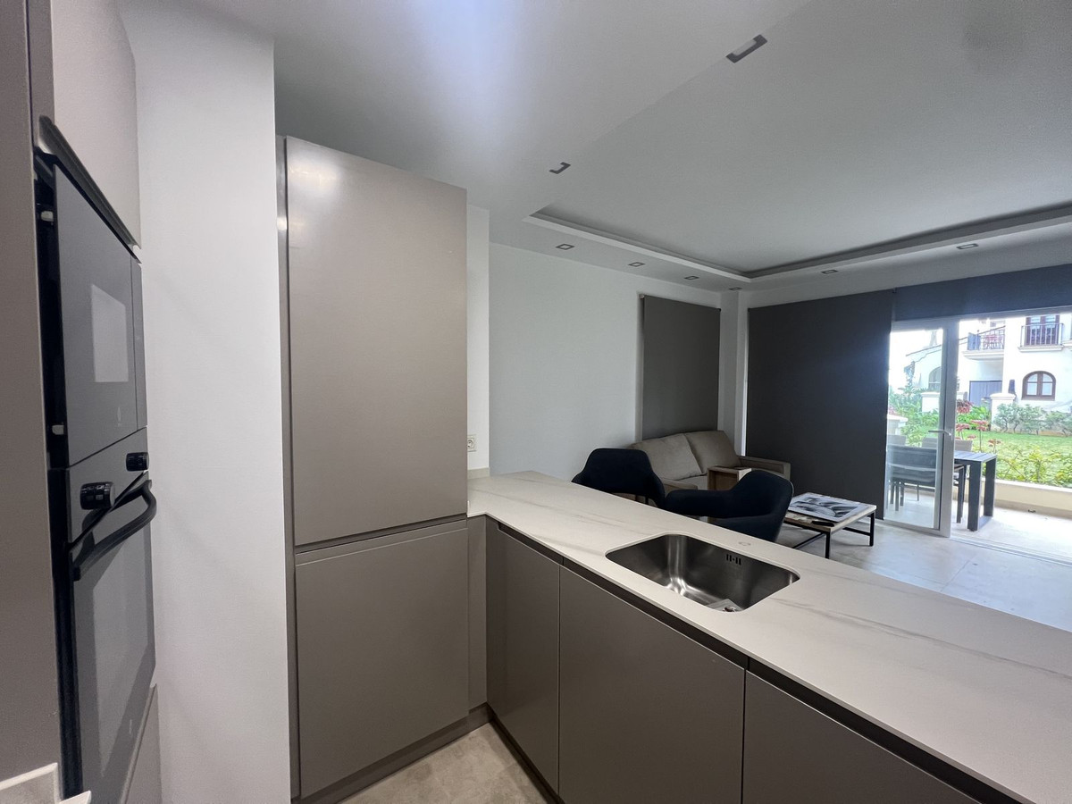 2 Bed Apartment for sale in Puerto Banús Costa Del Sol, Málaga, Spain