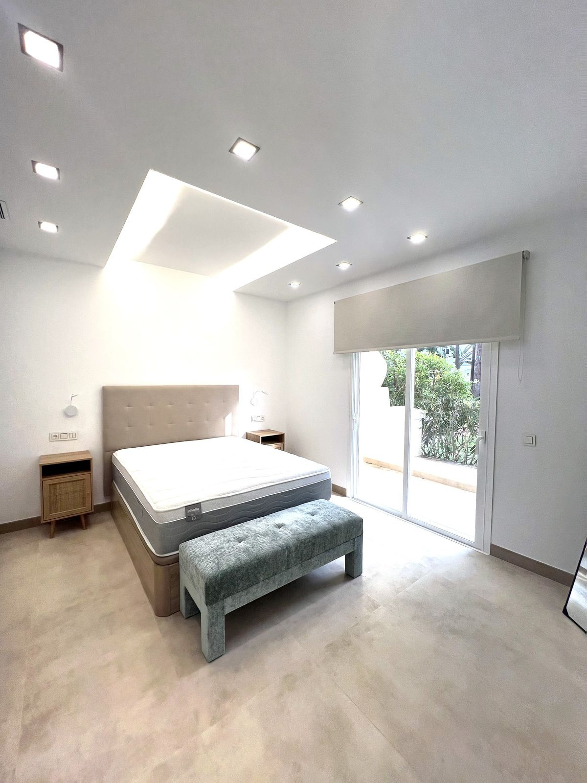 2 Bed Apartment for sale in Puerto Banús Costa Del Sol, Málaga, Spain
