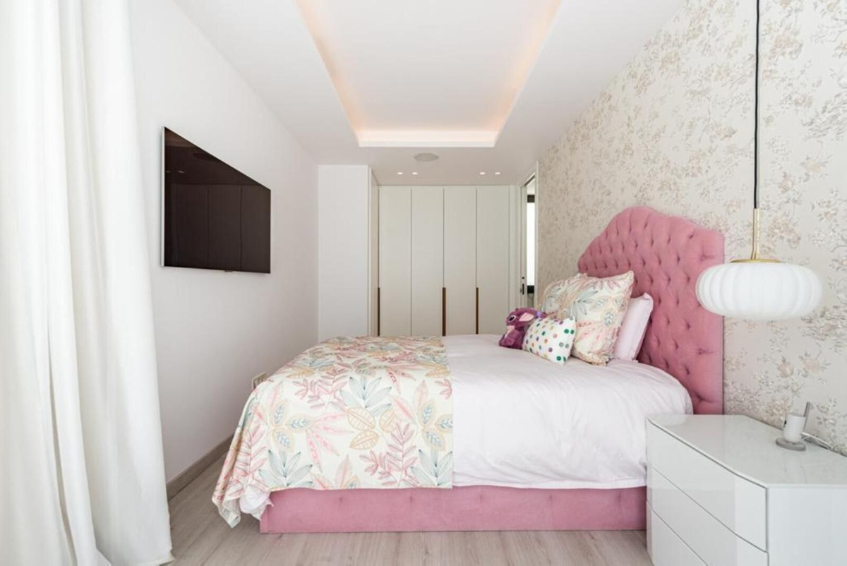 Se vende Villa - Chalet de 6 dormitorios en Costa Del Sol, Málaga, España