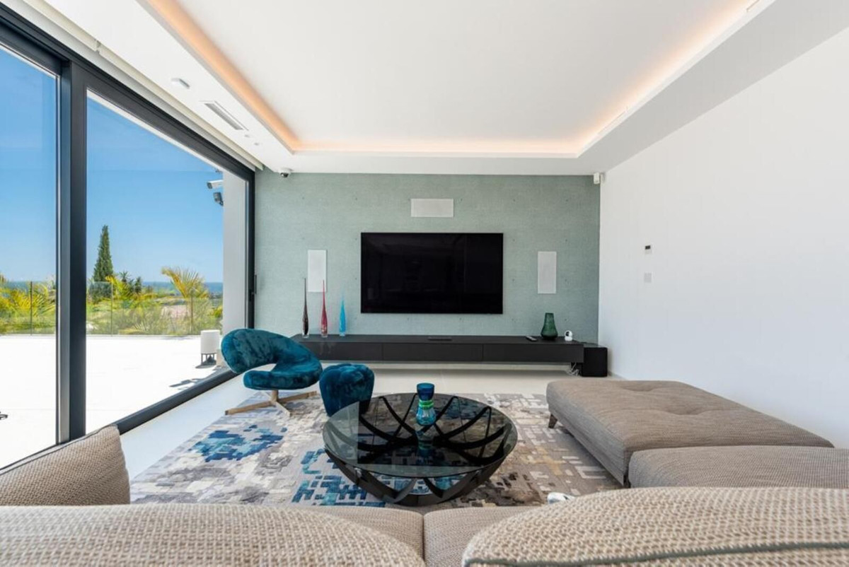 Se vende Villa - Chalet de 6 dormitorios en Costa Del Sol, Málaga, España