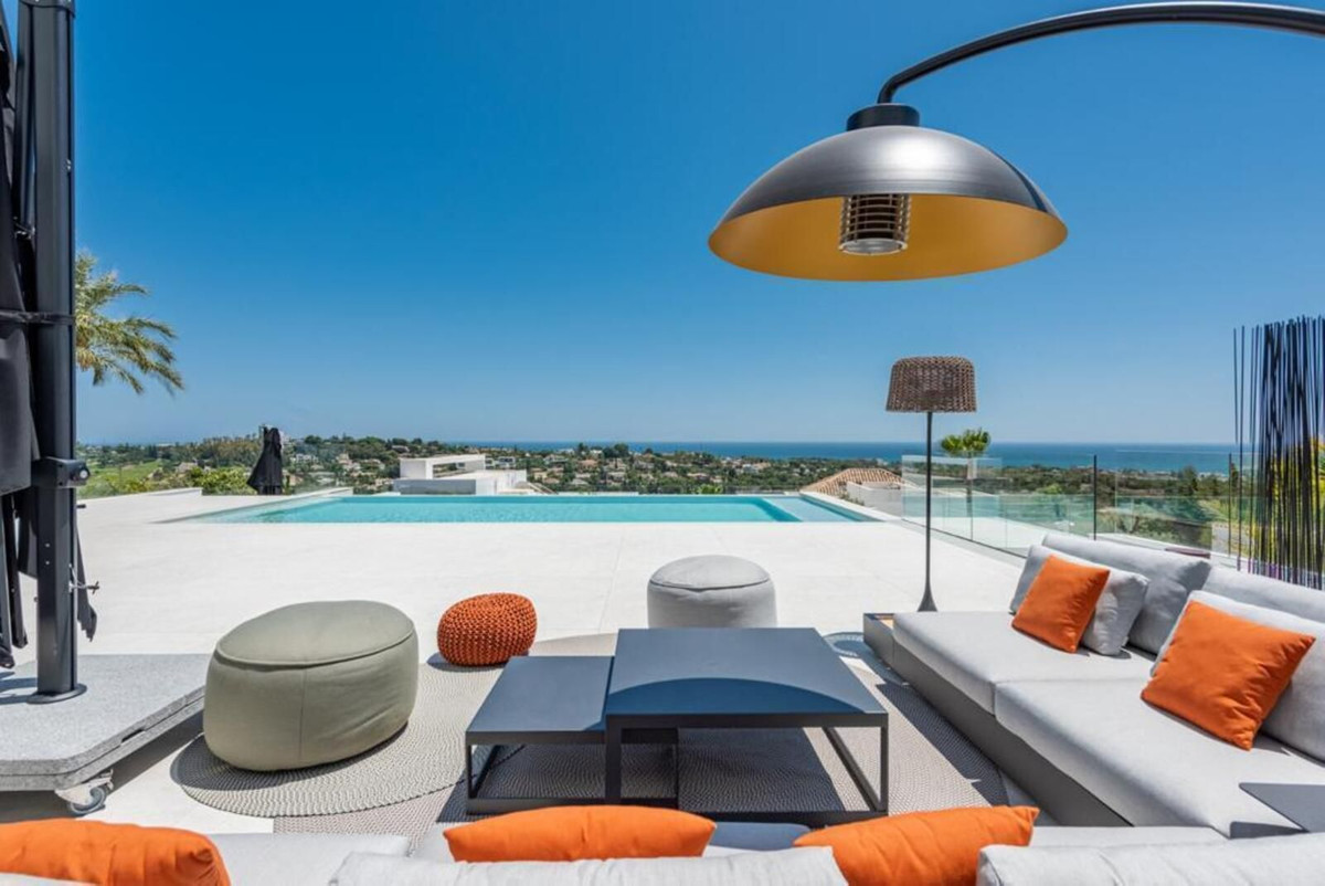 Se vende Villa - Chalet de 6 dormitorios en Costa Del Sol, Málaga, España