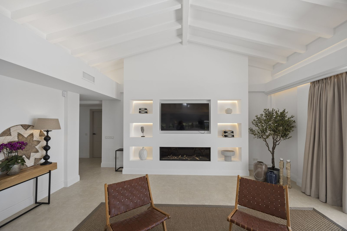 Se vende Villa - Chalet de 5 dormitorios en Costa Del Sol, Málaga, España