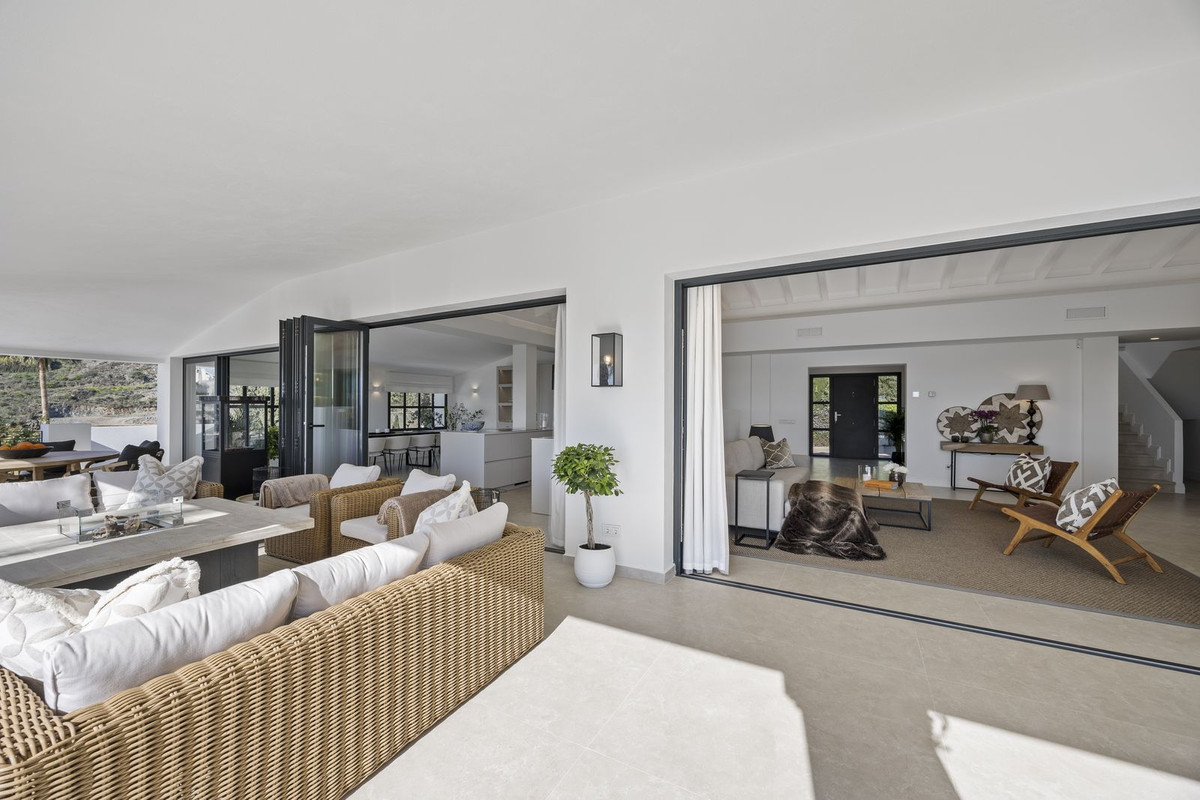 Se vende Villa - Chalet de 5 dormitorios en Costa Del Sol, Málaga, España