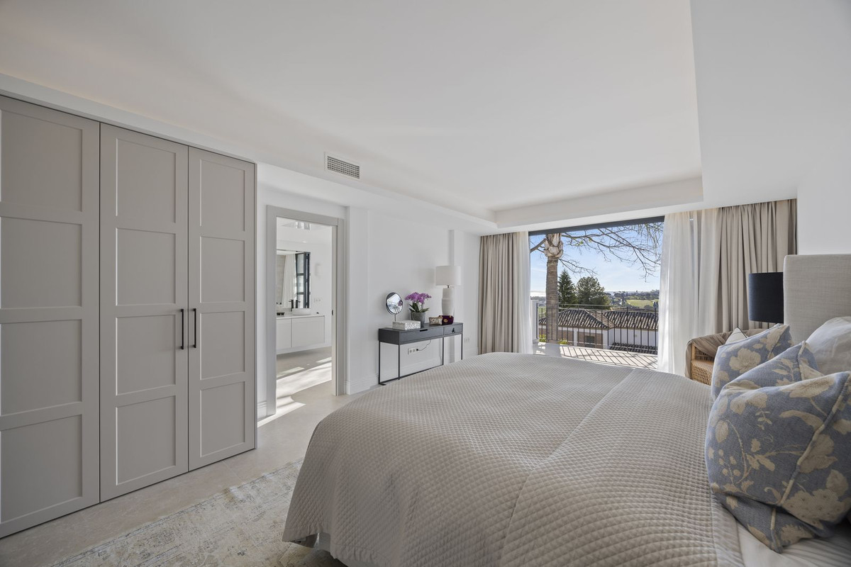 Se vende Villa - Chalet de 5 dormitorios en Costa Del Sol, Málaga, España
