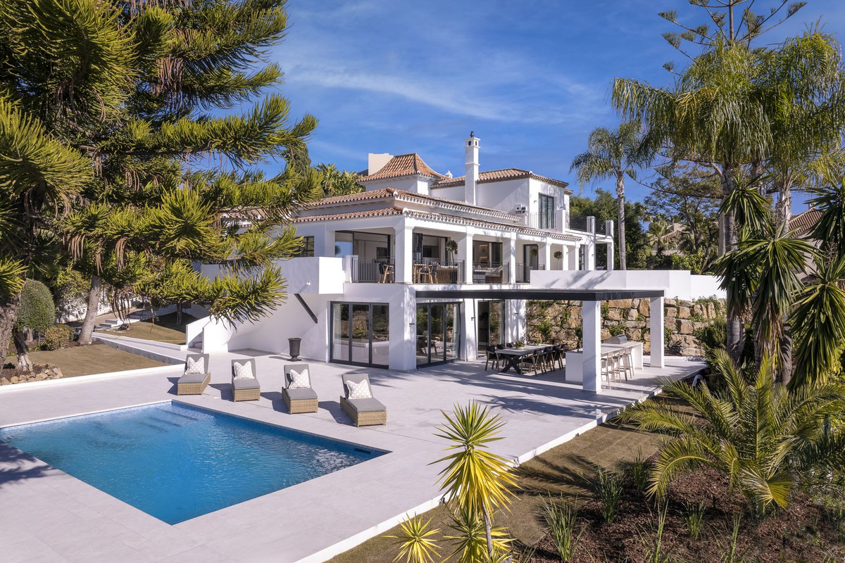 Se vende Villa - Chalet de 5 dormitorios en Costa Del Sol, Málaga, España