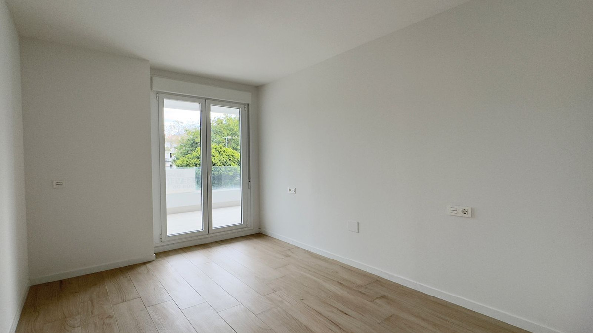 Se vende Apartamento Planta Media de 3 dormitorios en Costa Del Sol, Málaga, España
