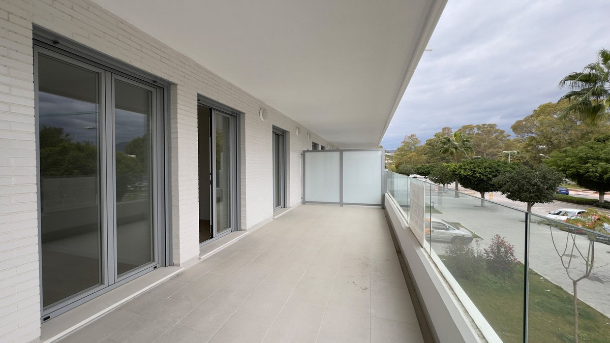 Se vende Apartamento Planta Media de 3 dormitorios en Costa Del Sol, Málaga, España
