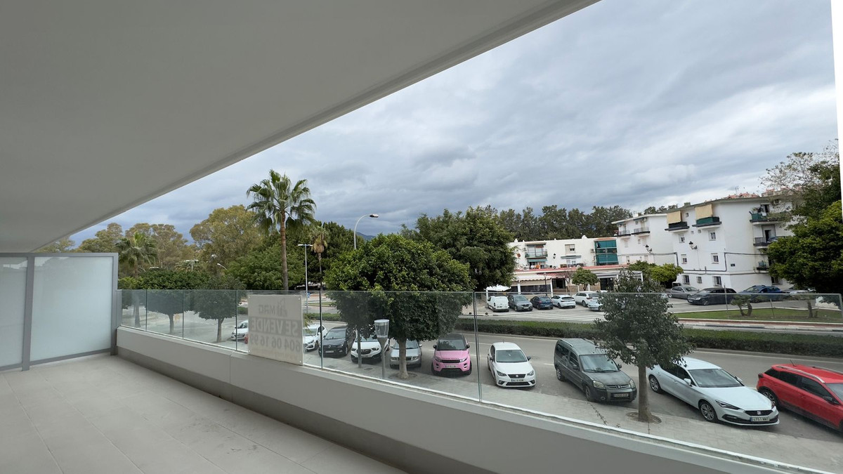 Se vende Apartamento Planta Media de 3 dormitorios en Costa Del Sol, Málaga, España