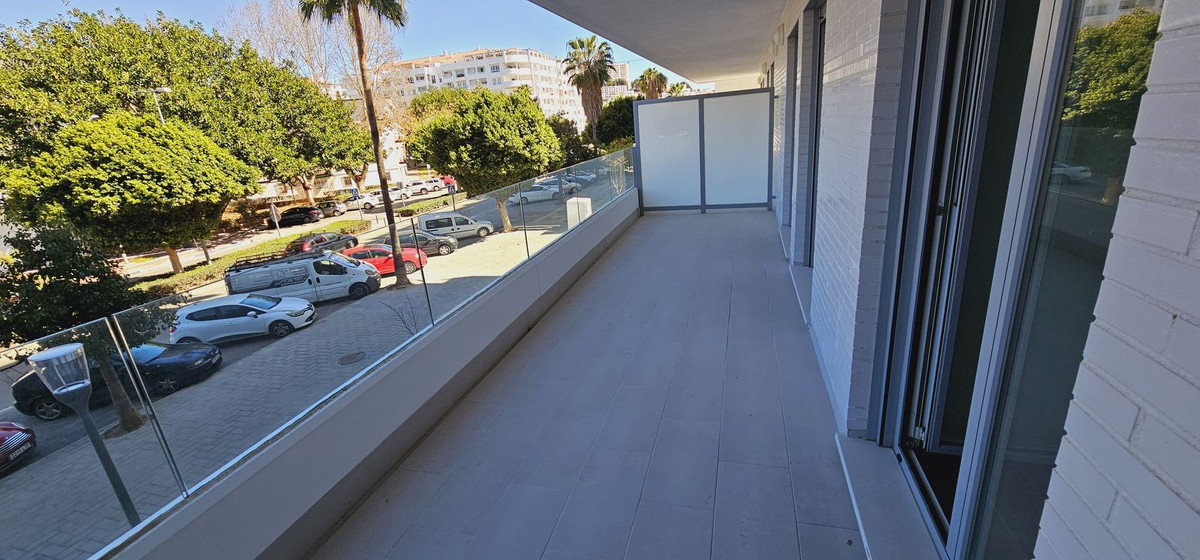 Se vende Apartamento Planta Media de 3 dormitorios en Costa Del Sol, Málaga, España