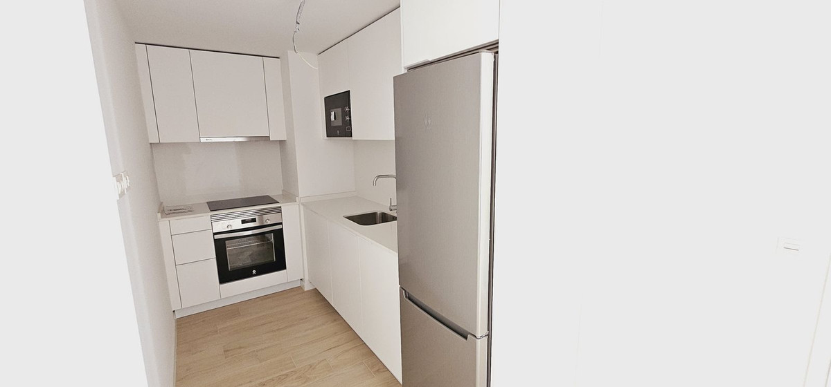 Se vende Apartamento Planta Media de 3 dormitorios en Costa Del Sol, Málaga, España