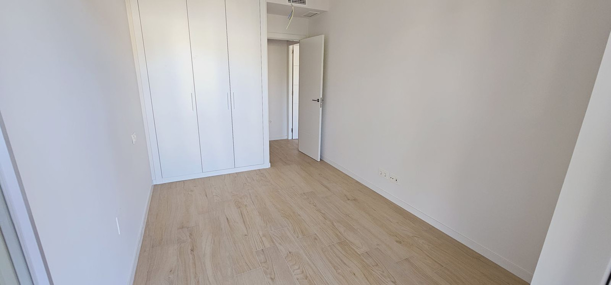 Se vende Apartamento Planta Media de 3 dormitorios en Costa Del Sol, Málaga, España