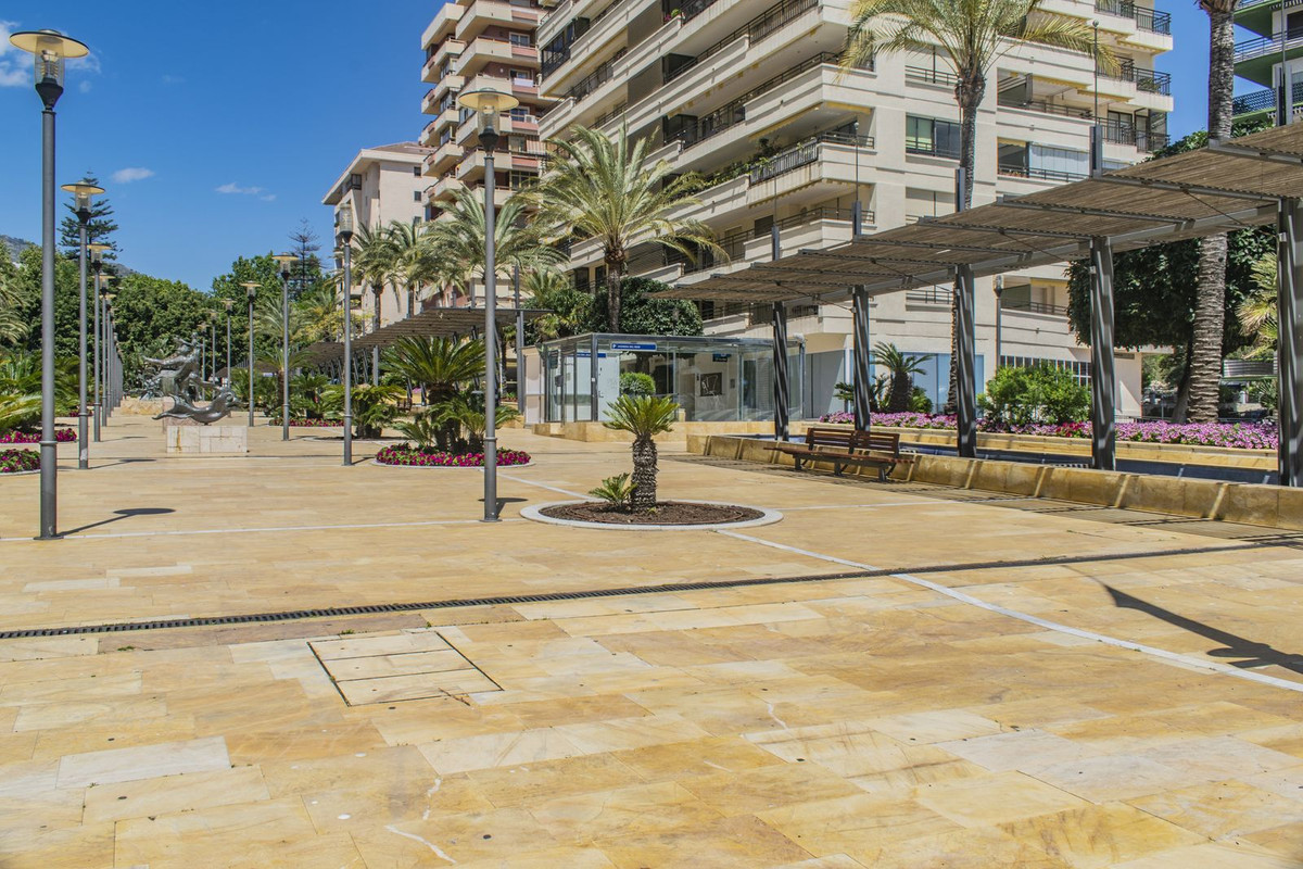 Se vende Apartamento Planta Media de 4 dormitorios en Costa Del Sol, Málaga, España