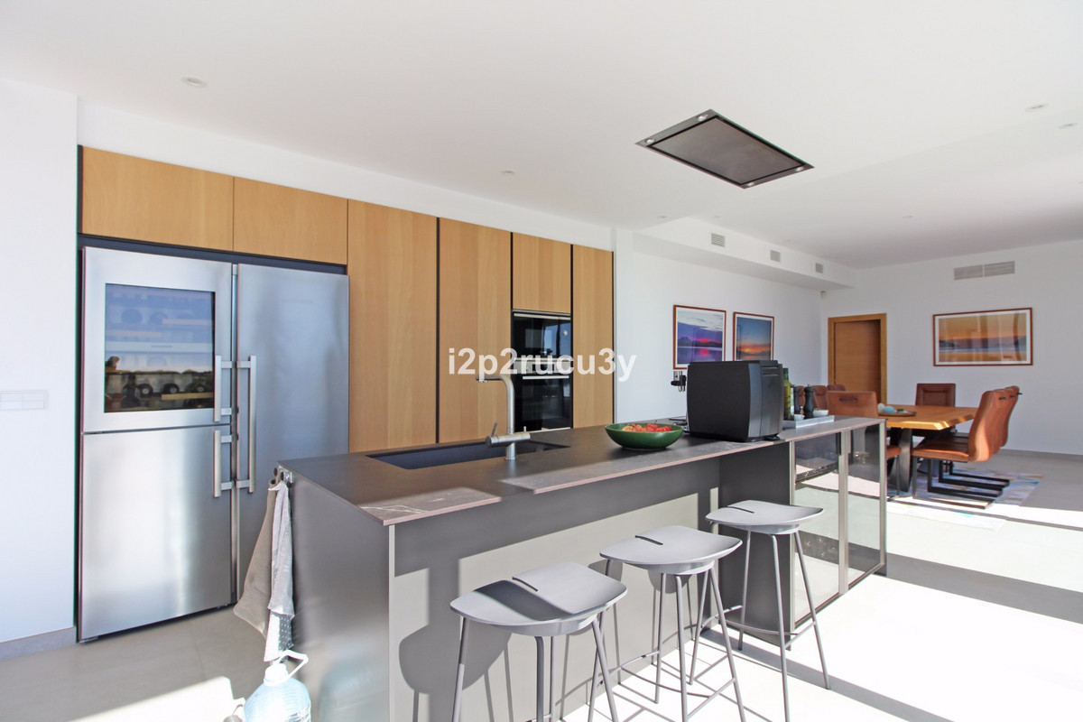 Se vende Villa - Chalet de 4 dormitorios en Costa Blanca, Alicante, España