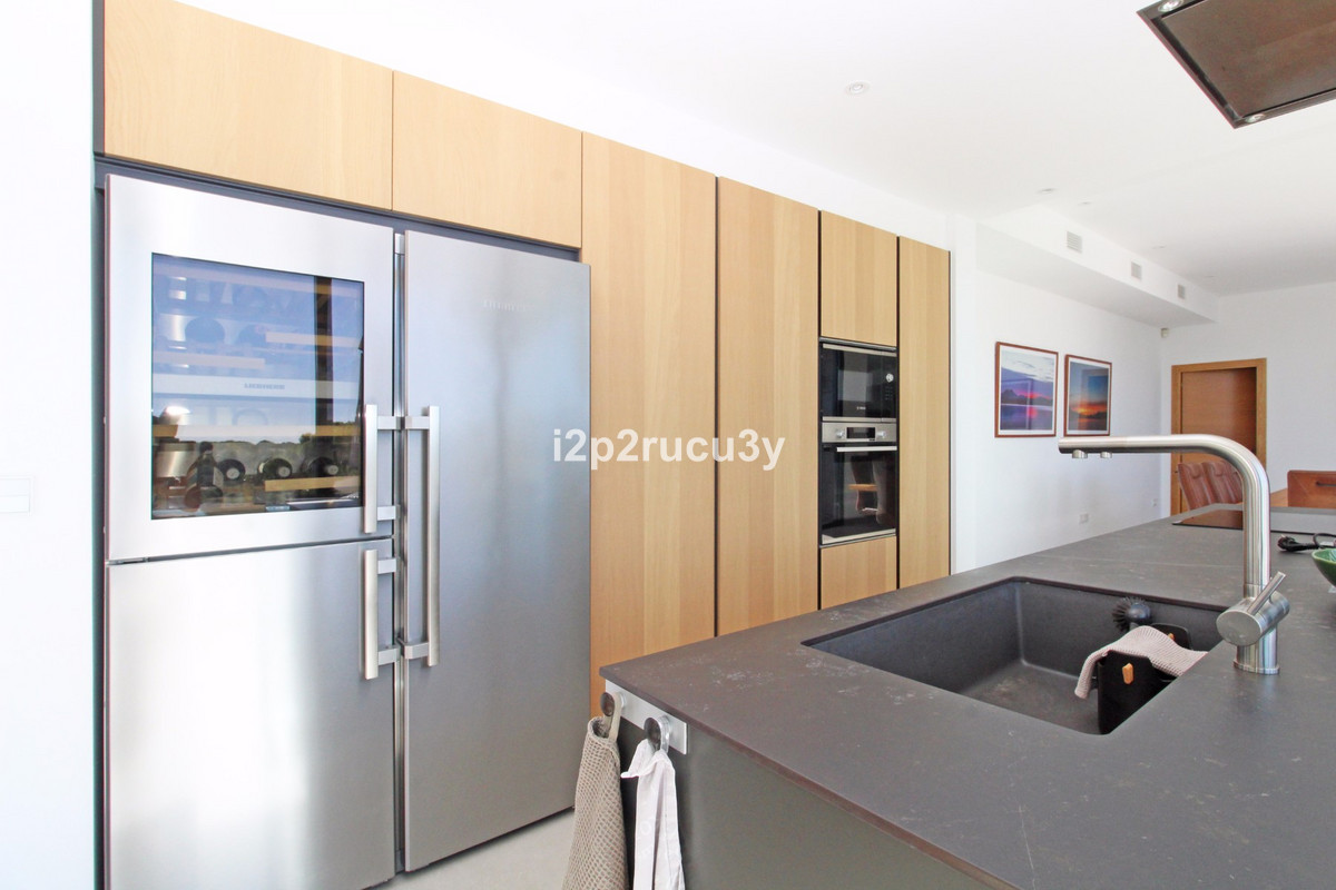 Se vende Villa - Chalet de 4 dormitorios en Costa Blanca, Alicante, España