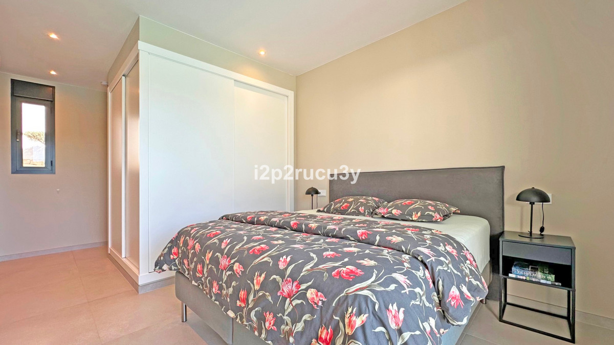 Se vende Villa - Chalet de 4 dormitorios en Costa Blanca, Alicante, España