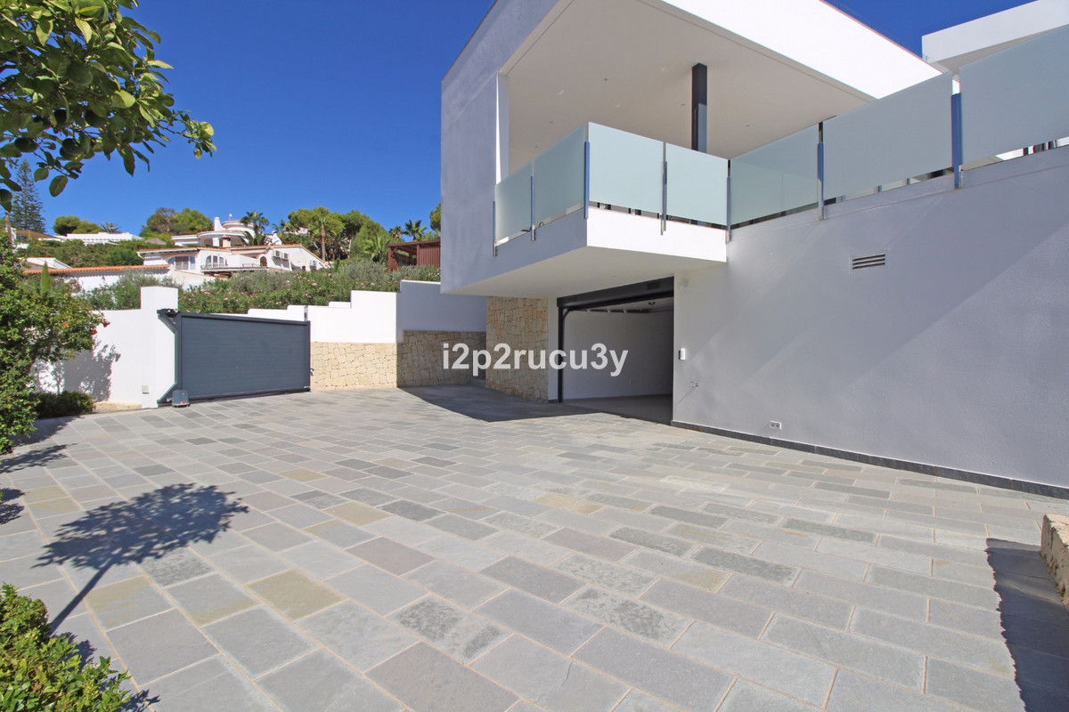 Se vende Villa - Chalet de 4 dormitorios en Costa Blanca, Alicante, España