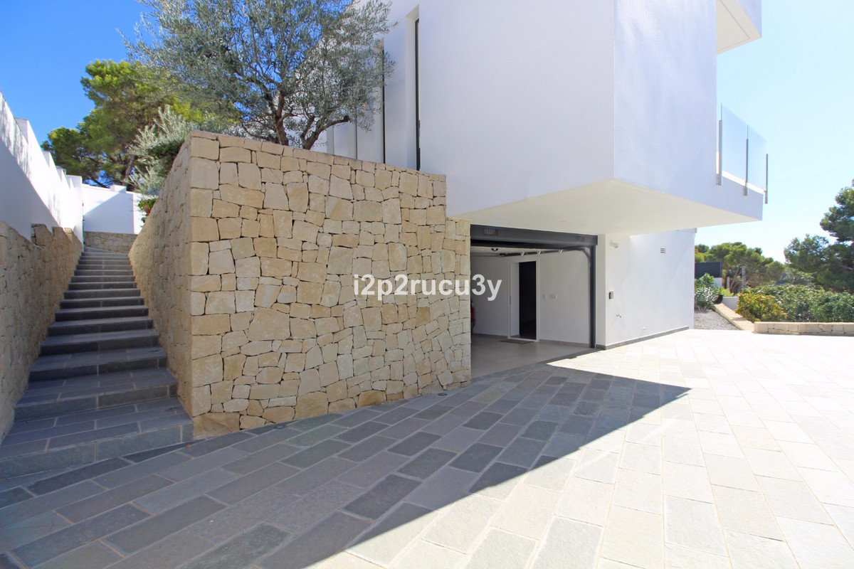 Se vende Villa - Chalet de 4 dormitorios en Costa Blanca, Alicante, España