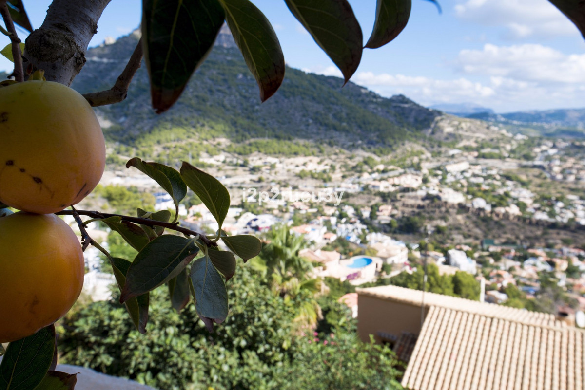 4 Bed Townhouse for sale in Calpe Costa Blanca, Alicante, Spain
