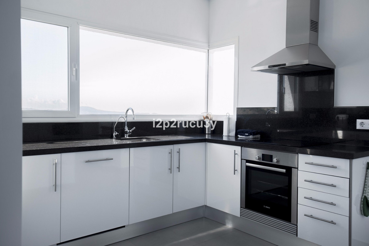 4 Bed Townhouse for sale in Calpe Costa Blanca, Alicante, Spain