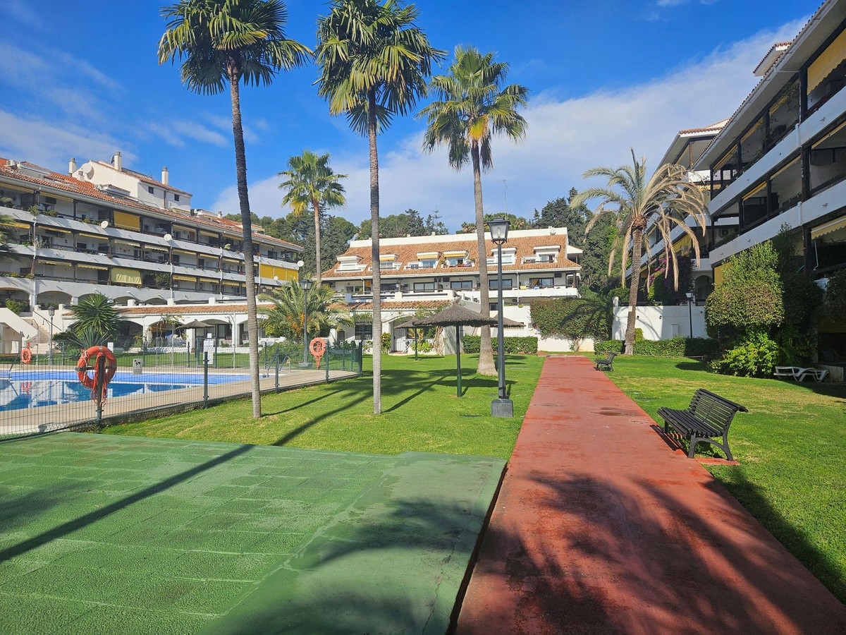 1 Bed Apartment for sale in The Golden Mile Costa Del Sol, Málaga, Spain