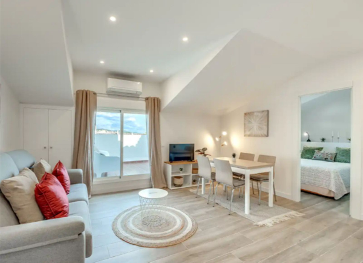 1 Bed Apartment for sale in The Golden Mile Costa Del Sol, Málaga, Spain