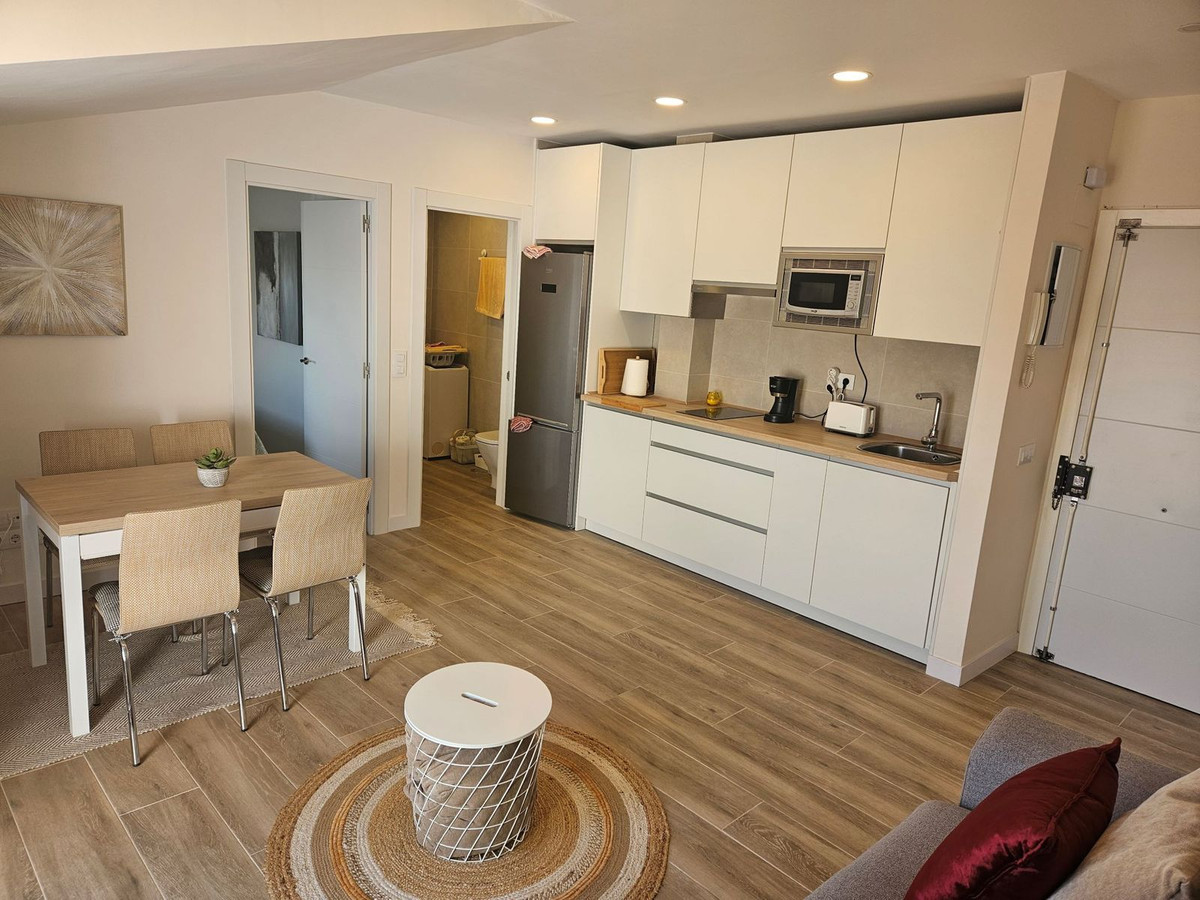 1 Bed Apartment for sale in The Golden Mile Costa Del Sol, Málaga, Spain